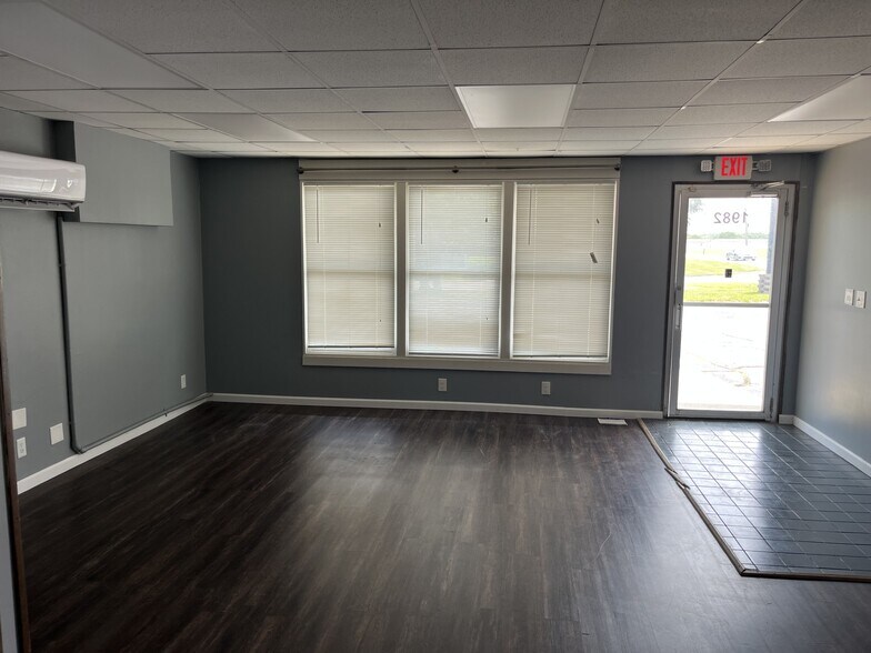 1984 Indianapolis Rd, Crawfordsville, IN à louer - Photo de l’immeuble – Image 3 sur 16