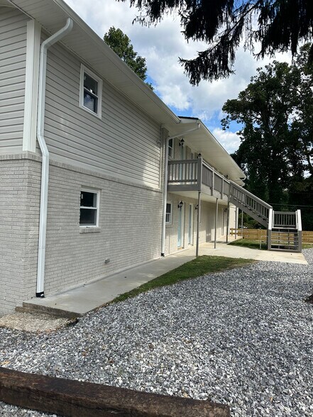 125 Jones St, Blue Ridge, GA à vendre - Photo de l’immeuble – Image 2 sur 13