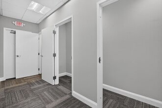 7100 W Camino Real, Boca Raton, FL à louer Photo intérieure– Image 2 sur 49