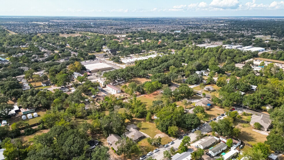 1515 Avenue A, Katy, TX à vendre - Photo de l’immeuble – Image 3 sur 13