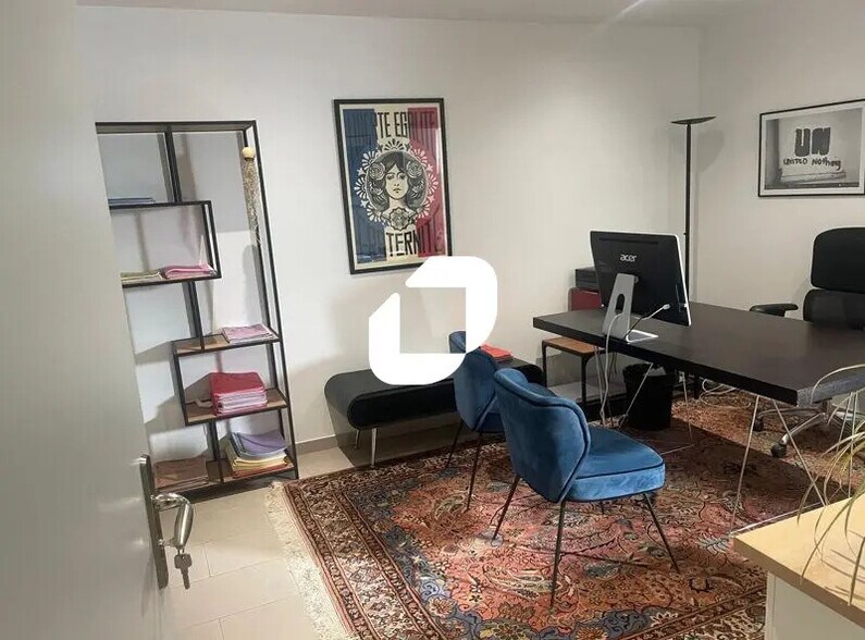 Bureau dans Montreuil à louer - Photo de l’immeuble – Image 2 sur 7