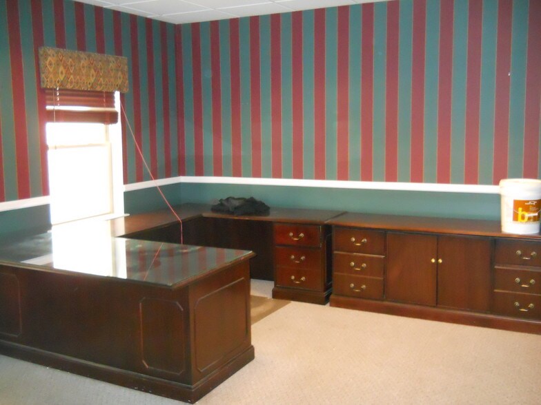 94 Bayard St, New Brunswick, NJ à louer - Photo de l’immeuble – Image 3 sur 8