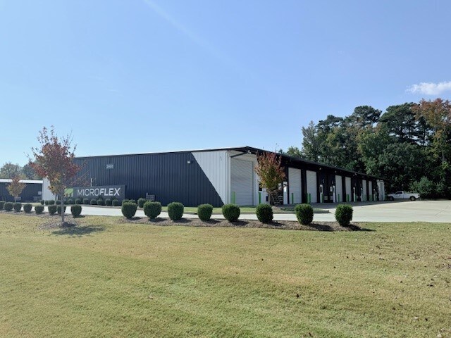 2900 Wyndham Industrial Dr, Opelika, AL à louer - Photo de l’immeuble – Image 3 sur 10