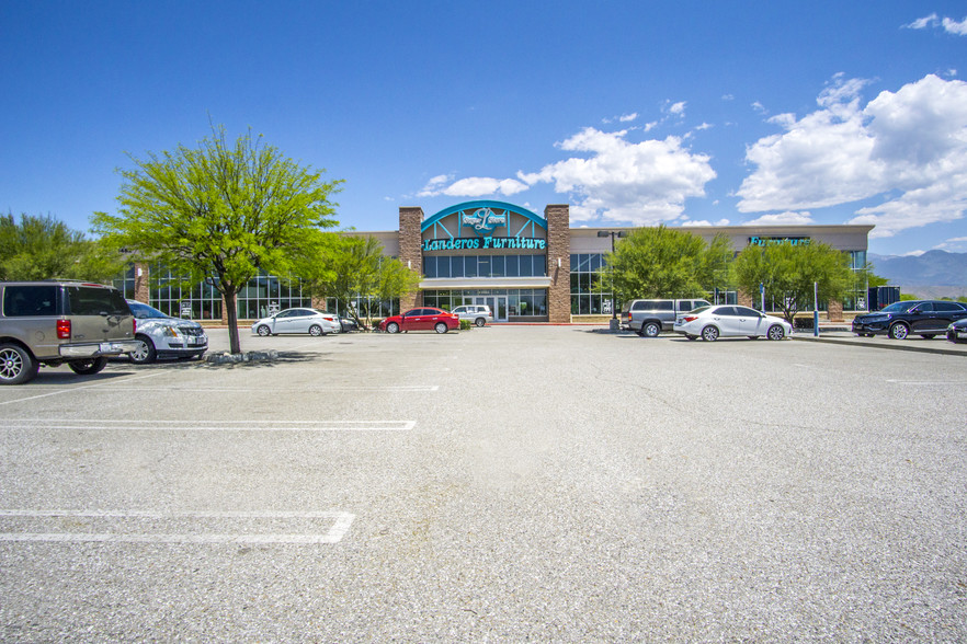 1482 E 2nd St, Beaumont, CA à louer - Photo de l’immeuble – Image 3 sur 10