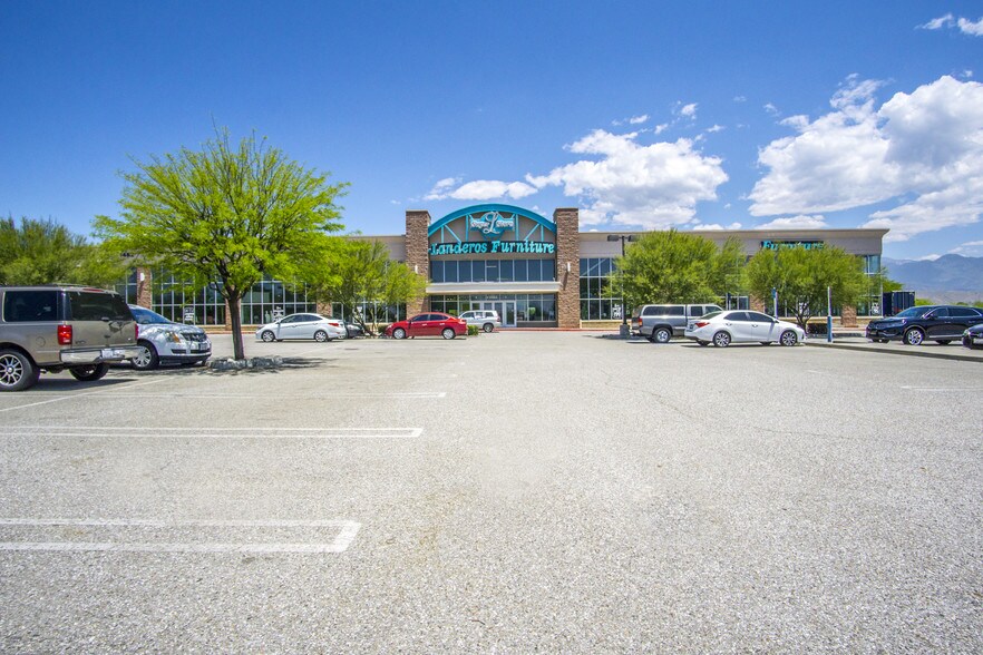 1484 E Second St, Beaumont, CA à louer - Photo de l’immeuble – Image 3 sur 10