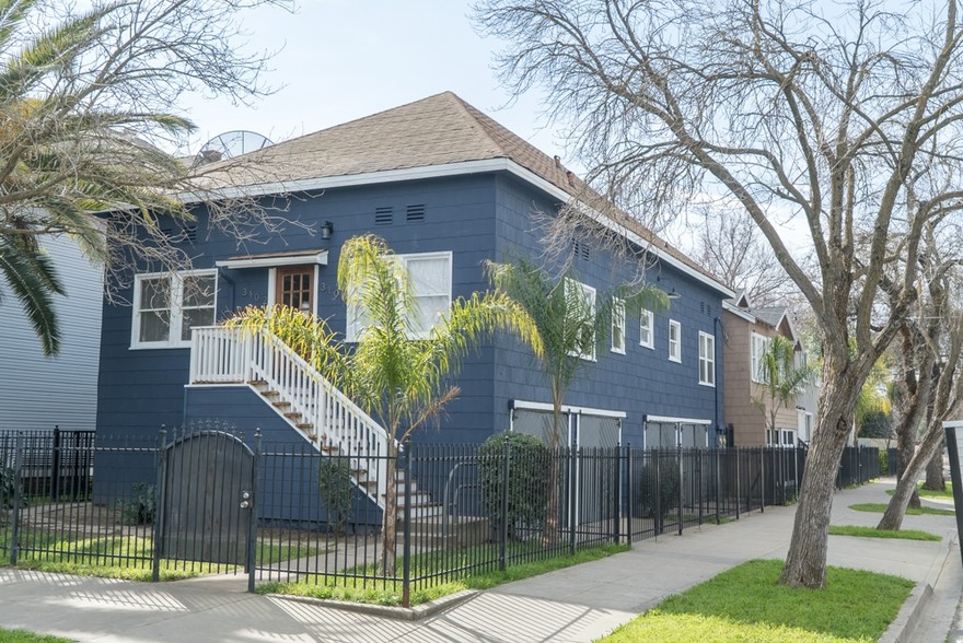 2611 Alhambra, Sacramento, CA à vendre - Photo principale – Image 2 sur 61