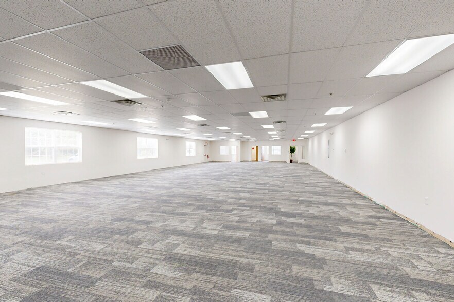 8161 Executive Ct, Lansing, MI à vendre - Numérisation 3D Matterport – Image 3 sur 23