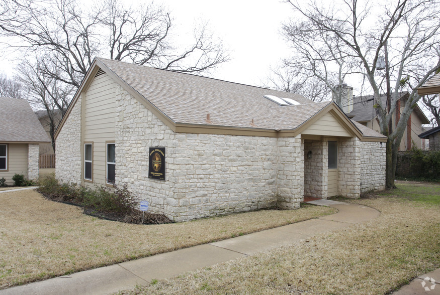 1205 Sam Bass Rd, Round Rock, TX à louer - Photo principale – Image 1 sur 4