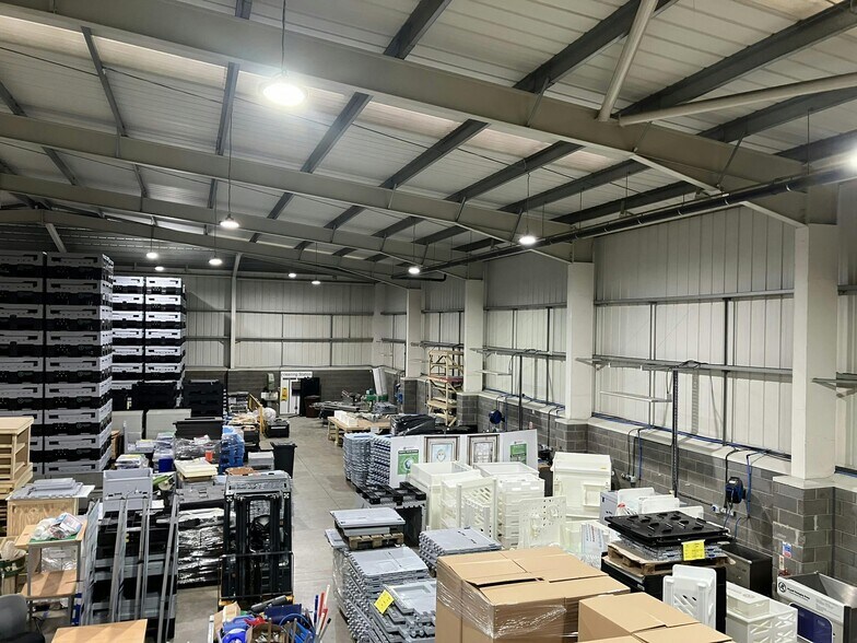 Albright Rd, Widnes à louer - Photo de l’immeuble – Image 2 sur 4