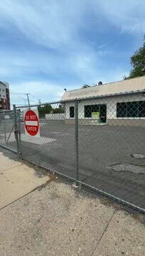 310 Main St, Hempstead, NY à louer - Vidéo sur l’annonce professionnelle – Image 2 sur 6