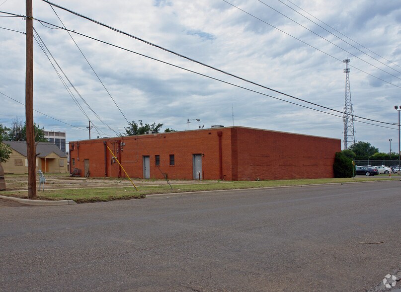 1720 Avenue M, Lubbock, TX à vendre - Photo de l’immeuble – Image 2 sur 2
