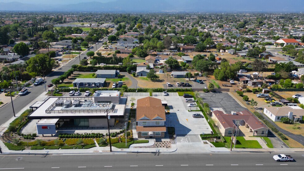 4632 Riverside Dr, Chino, CA à louer - Photo de l’immeuble – Image 3 sur 16