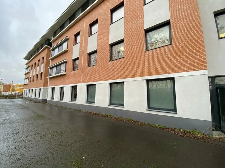 Bureau dans Reims à louer - Photo de l’immeuble – Image 3 sur 5