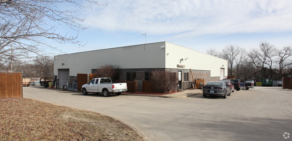 6770 W 152nd Ter, Overland Park, KS à vendre - Photo de l’immeuble – Image 2 sur 8