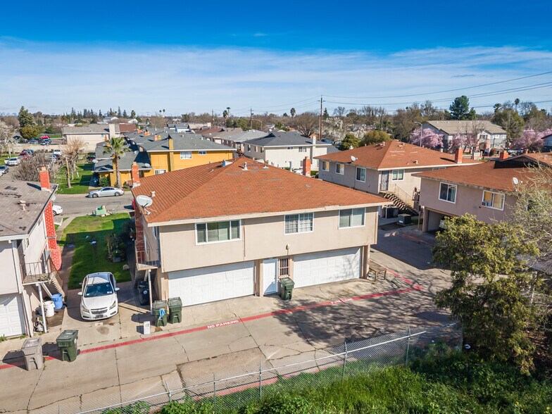 10 Nedra Ct, Sacramento, CA à vendre - Photo de l’immeuble – Image 3 sur 38