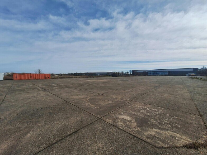 West Rd, Ellesmere Port à louer - Photo de l’immeuble – Image 2 sur 29