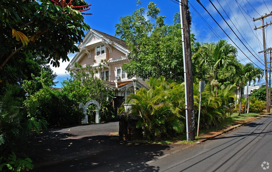 2001 Vancouver Dr, Honolulu, HI à vendre - Photo de l’immeuble – Image 2 sur 6