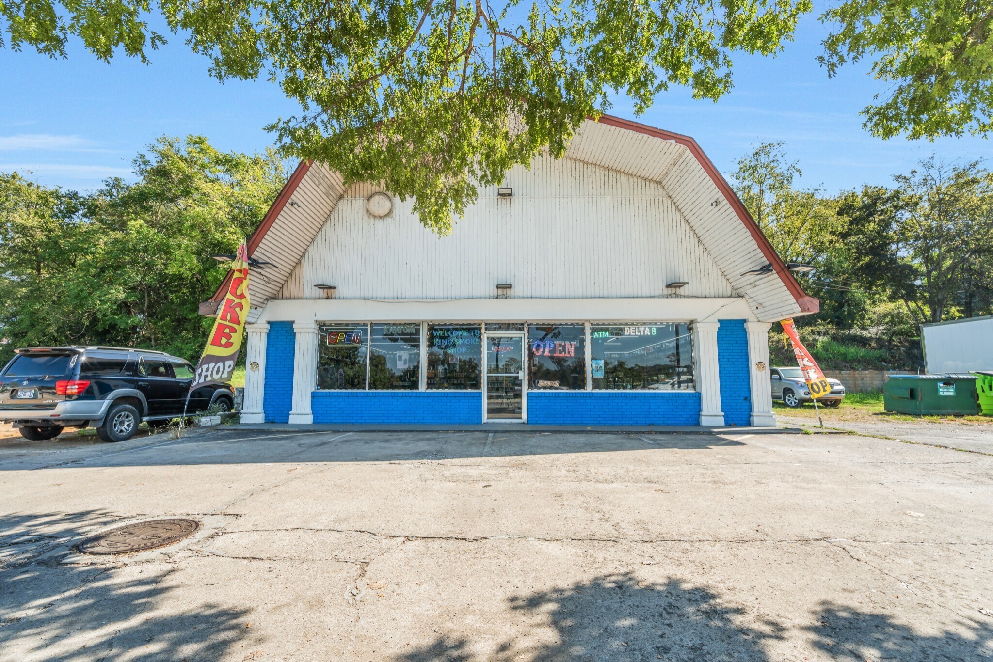 211 N Riverside Dr, Clarksville, TN à vendre Photo principale– Image 1 sur 32