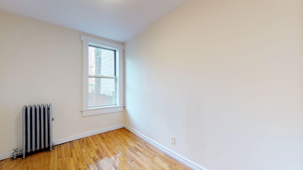 155 W 9th St, Brooklyn, NY à vendre - Photo intérieure – Image 2 sur 22