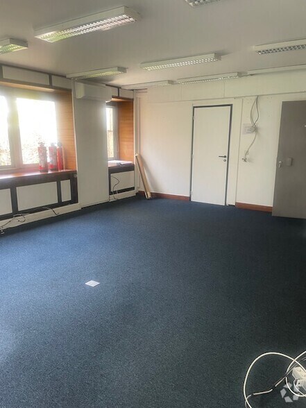 17 Rue Des Grandes Terres, Rueil-Malmaison à louer - Photo intérieure – Image 3 sur 6