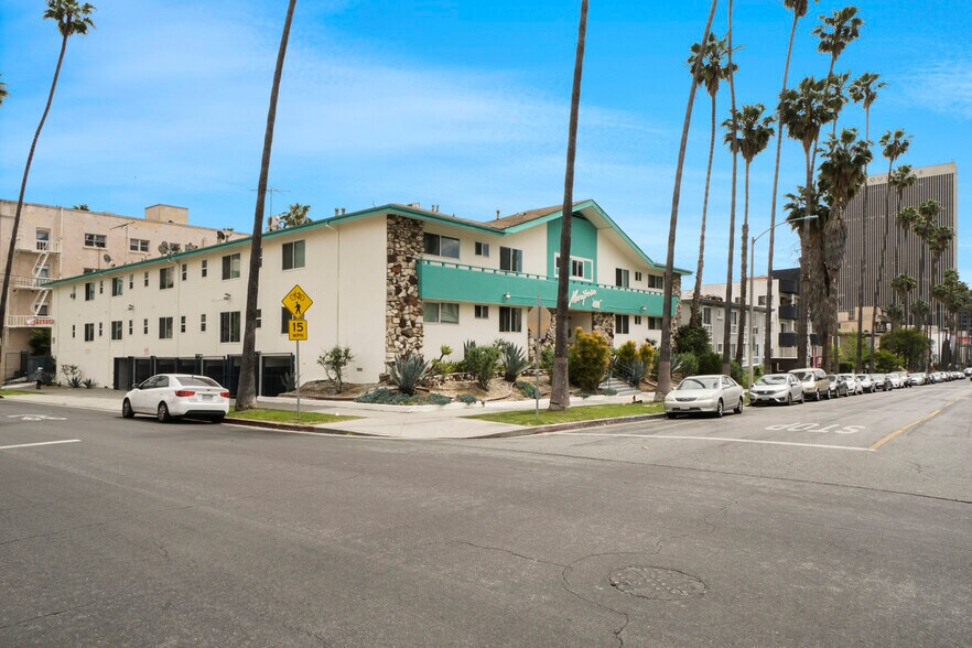 400 S Mariposa Ave, Los Angeles, CA à vendre - Photo de l’immeuble – Image 2 sur 20