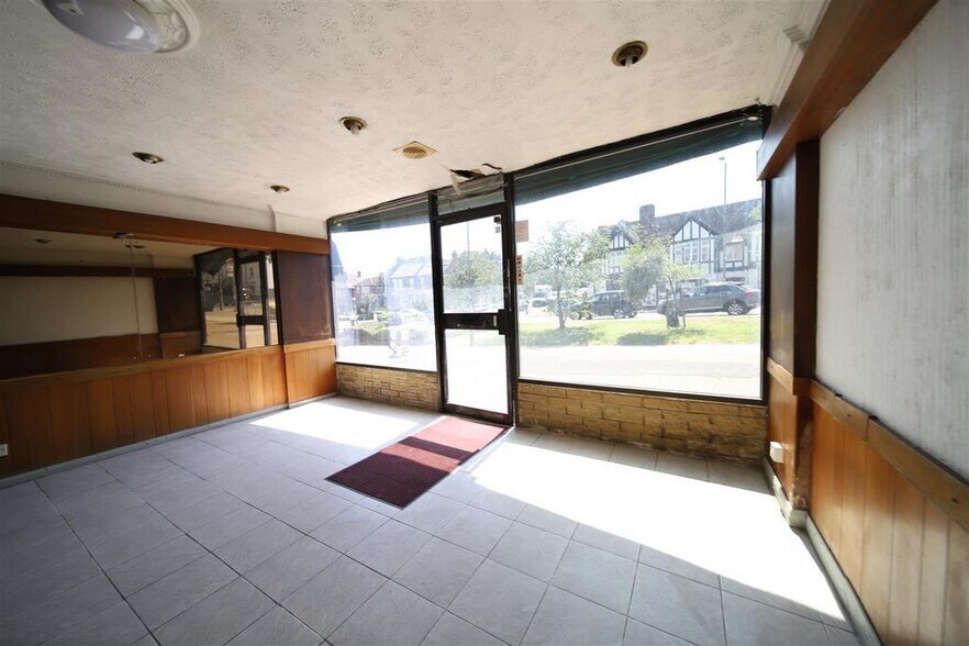 249 Oakleigh Rd N, Londres à louer - Photo de l’immeuble – Image 3 sur 17