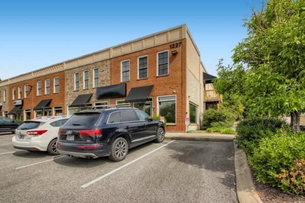 1227 Lakeview Dr, Franklin, TN à louer - Photo de l’immeuble – Image 3 sur 14