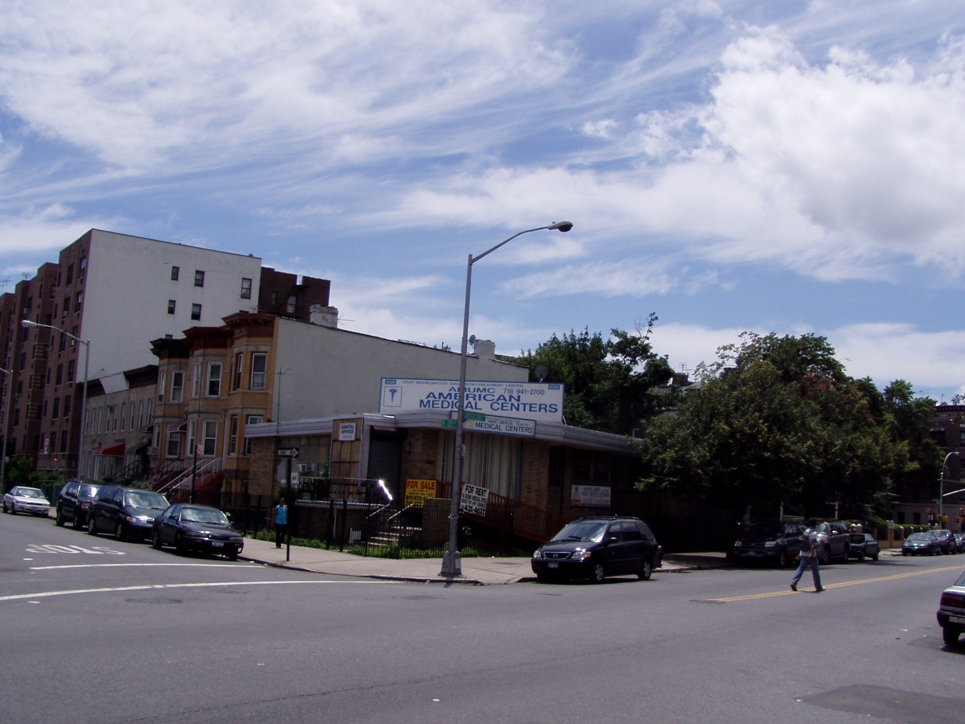 2020 Cortelyou Rd, Brooklyn, NY à louer Photo principale– Image 1 sur 10