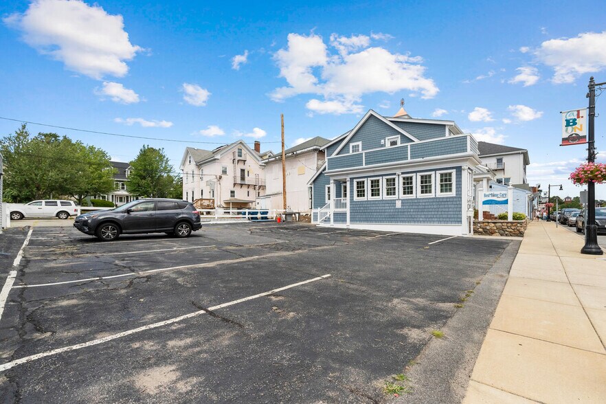 45 Albion St, Wakefield, MA à vendre - Photo de l’immeuble – Image 3 sur 4