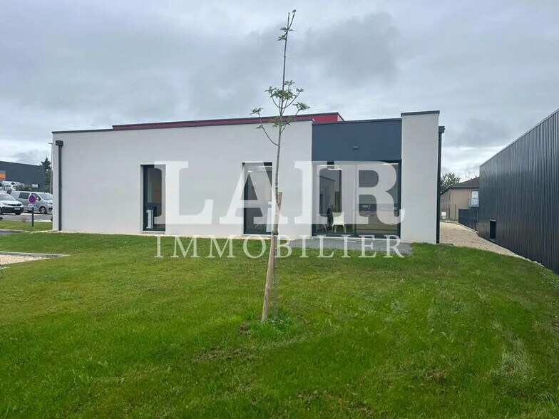 Bureau dans Le Mans à louer - Photo de l’immeuble – Image 2 sur 5