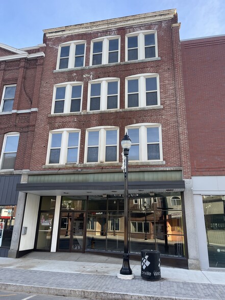 99 Main St, Waterville, ME à vendre - Photo de l’immeuble – Image 2 sur 15