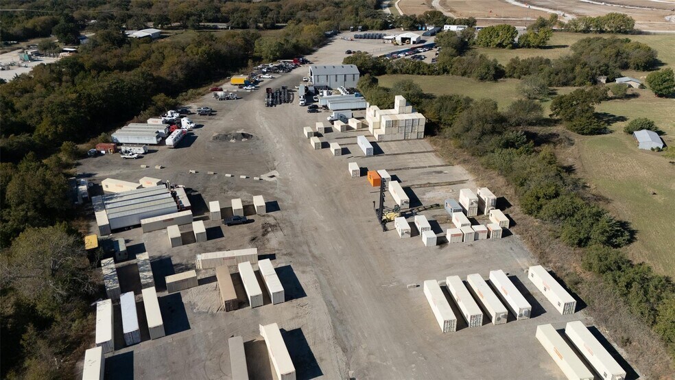 3879 Rendon Rd, Fort Worth, TX à louer - Photo de l’immeuble – Image 3 sur 13