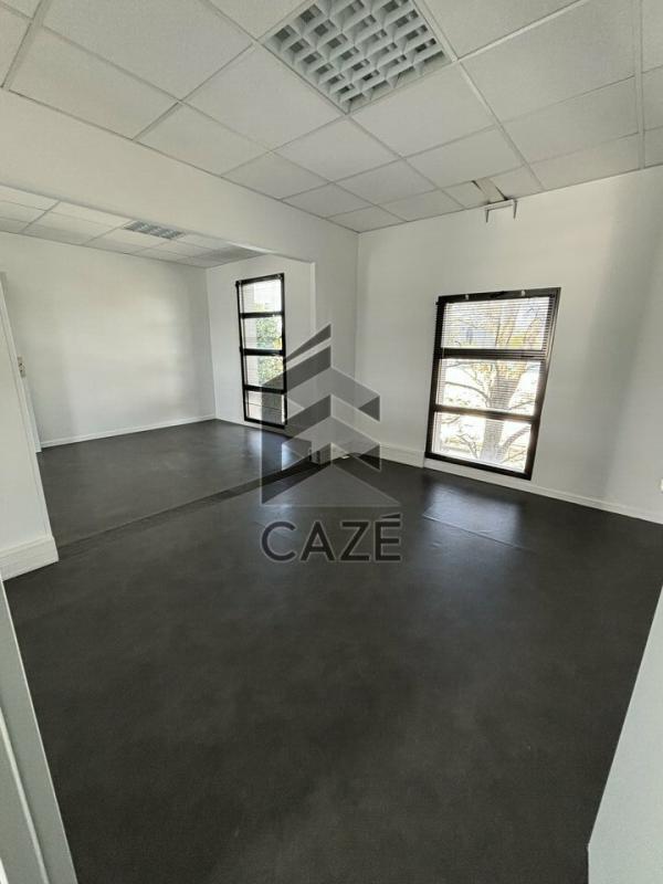 Plus de détails pour Bureau à vendre