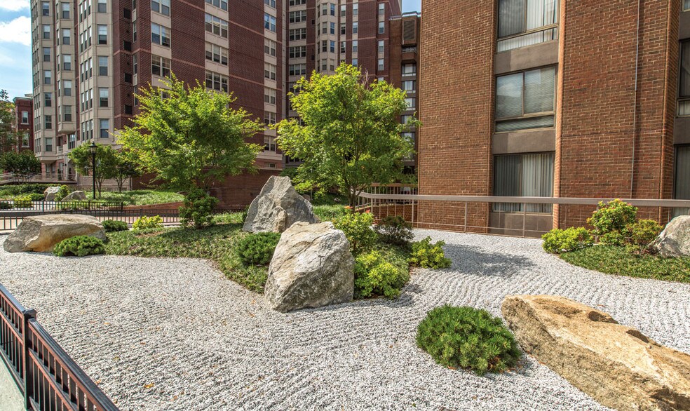 1234 Massachusetts Ave NW, Washington, DC à louer - Photo de l’immeuble – Image 2 sur 32