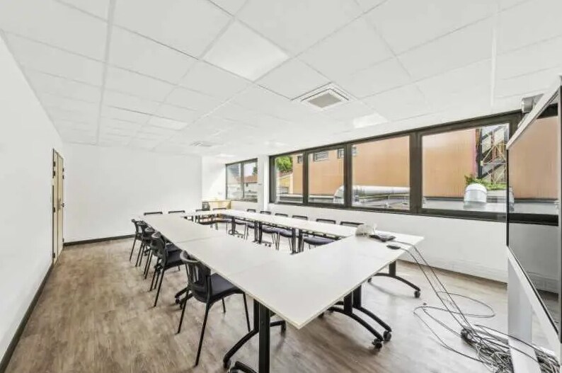 Local d’activités dans Ivry-sur-Seine à louer Photo intérieure– Image 1 sur 7