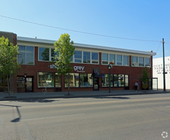 10112-10116 124 St NW, Edmonton, AB à louer - Photo de l’immeuble – Image 3 sur 4