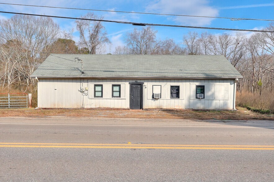 6705 Shady Grove Rd, Cumming, GA à vendre - Photo de l’immeuble – Image 2 sur 26