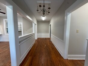 206 E 2nd North St, Summerville, SC à louer Photo intérieure– Image 2 sur 16