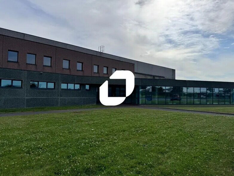 Industriel/Logistique dans Lorgies à louer - Photo de l’immeuble – Image 1 sur 16