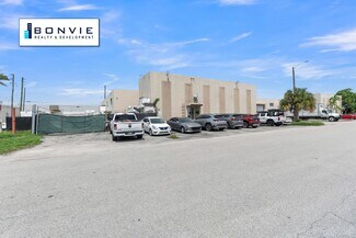 Plus de détails pour 821-841 NW 57th Pl, Fort Lauderdale, FL - Industriel/Logistique à vendre