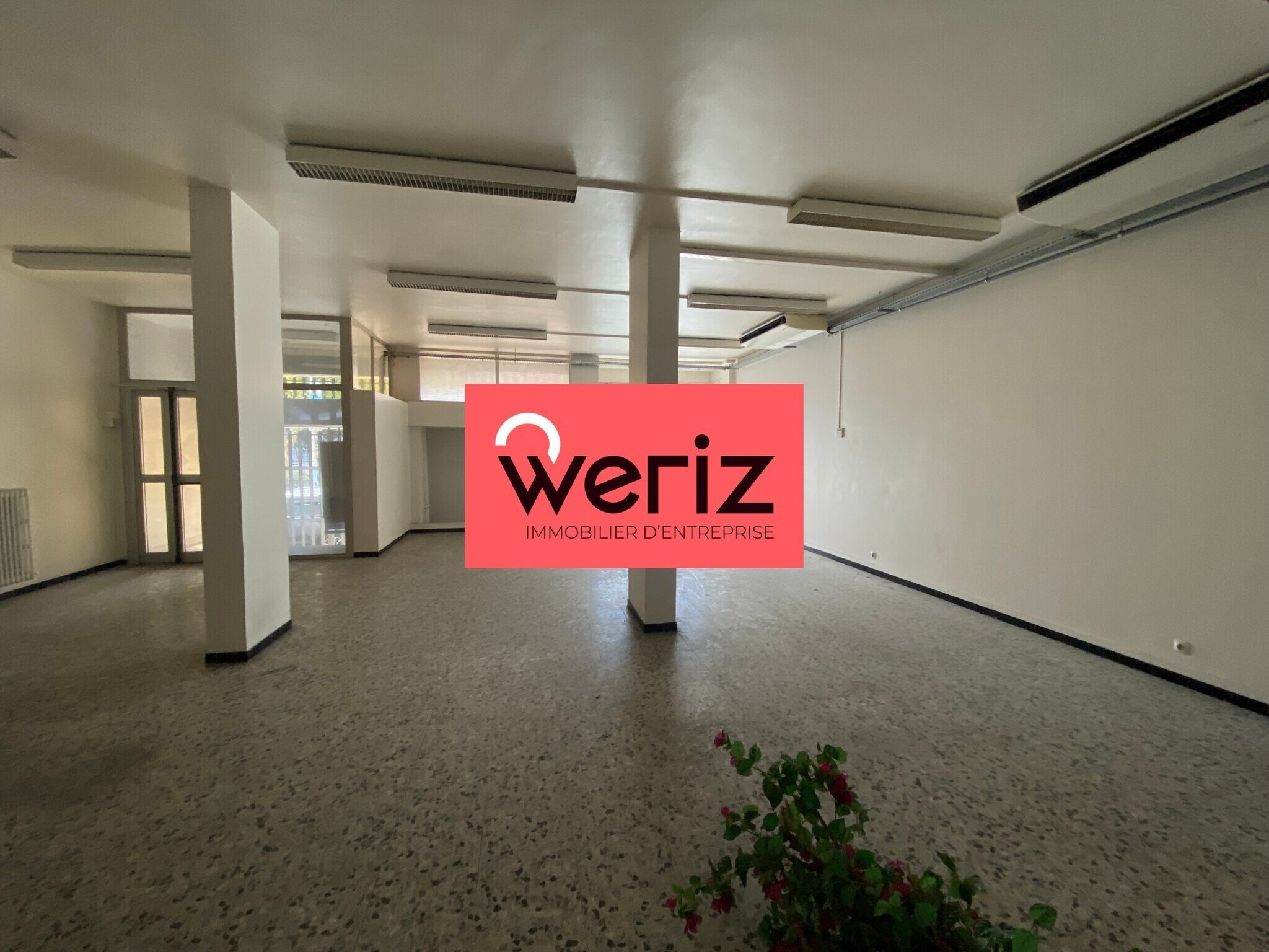 Bureau dans Marseille à louer Photo de l’immeuble– Image 1 sur 15