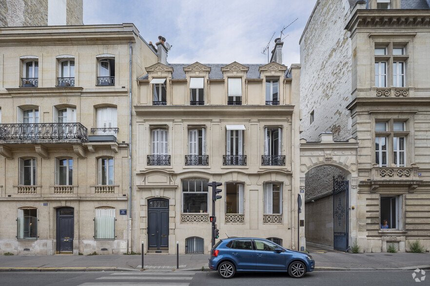 20 Rue De Prony, Paris à louer - Photo de l’immeuble – Image 2 sur 8