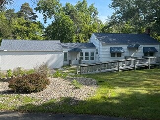 Plus de détails pour 2702 Mccarty Rd, Saginaw, MI - Bureau à louer