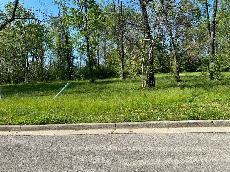 2900 Walnut St, Bloomington, IN à vendre - Photo principale – Image 1 sur 3