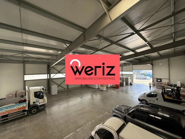 Local d’activités dans Les Pennes-Mirabeau à louer - Photo intérieure – Image 2 sur 11