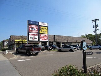 Plus de détails pour 1990 E County Road D, Saint Paul, MN - Local commercial à louer