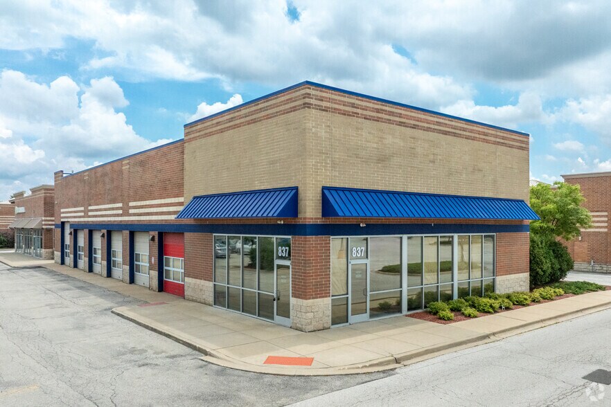 837 N Randall Rd, Batavia, IL à vendre - Photo principale – Image 1 sur 4