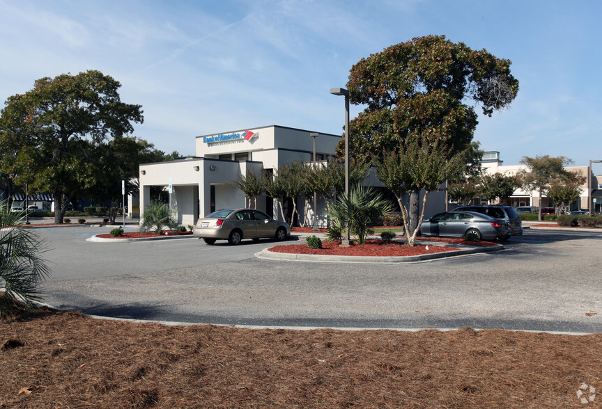 7815 N Kings Hwy, Myrtle Beach, SC à louer - Photo principale – Image 1 sur 5