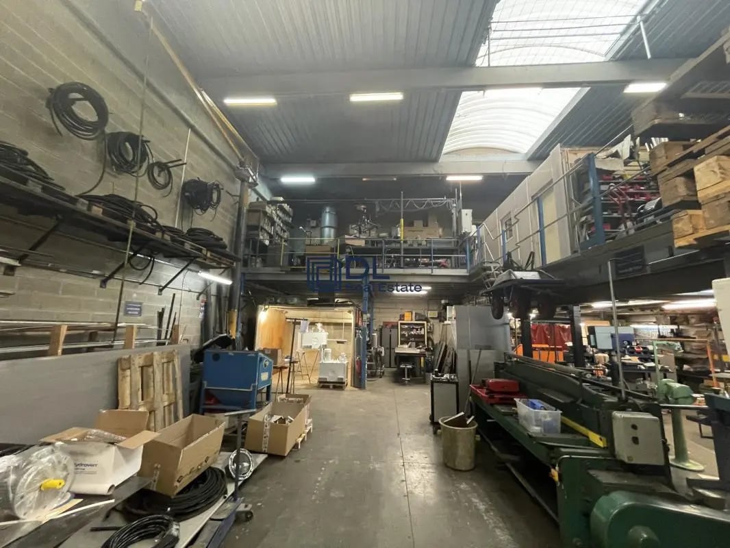 Industriel/Logistique dans Savigny-le-Temple à vendre Photo intérieure– Image 1 sur 5