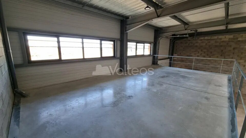 Local d'activités dans Pibrac à vendre - Photo de l’immeuble – Image 3 sur 8